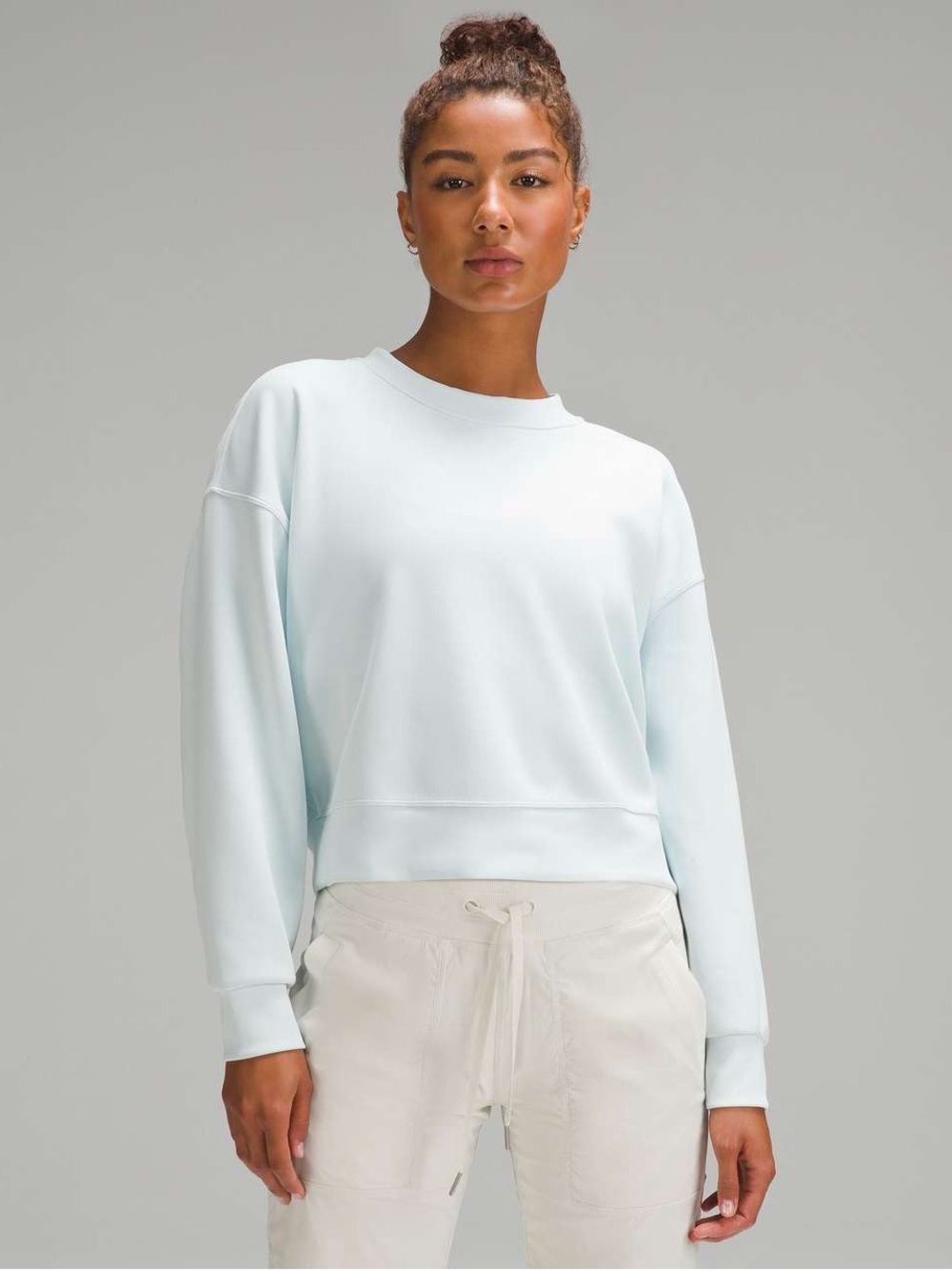 LIKE NEW S/M? OVERSIZED lululemon athletica light green Cropped Crew Sweatshirt